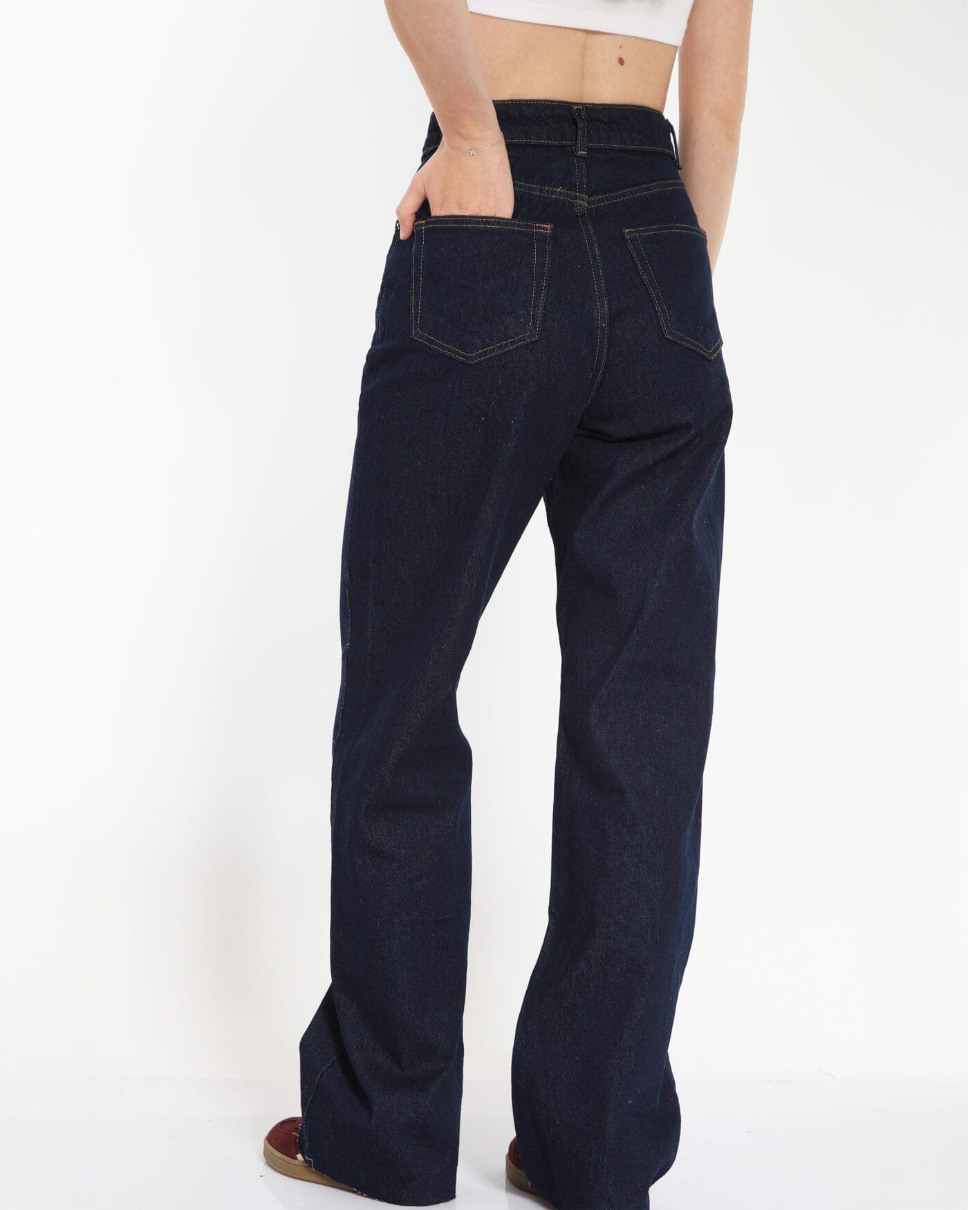 Koyu-Mavi-Regular-Fit-Pantolon-Kadın
