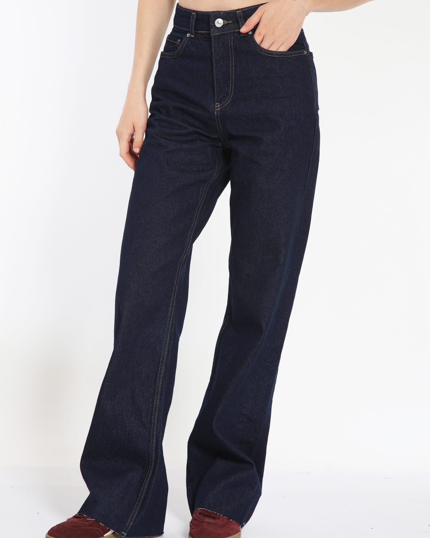 Koyu-Mavi-Regular-Fit-Pantolon-Kadın