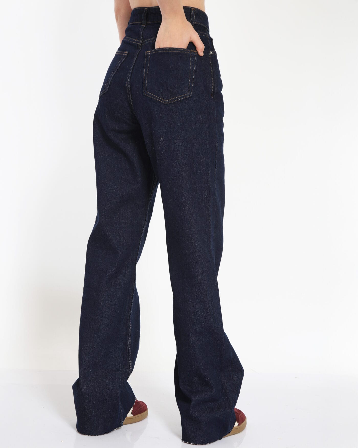 Koyu-Mavi-Regular-Fit-Pantolon-Kadın