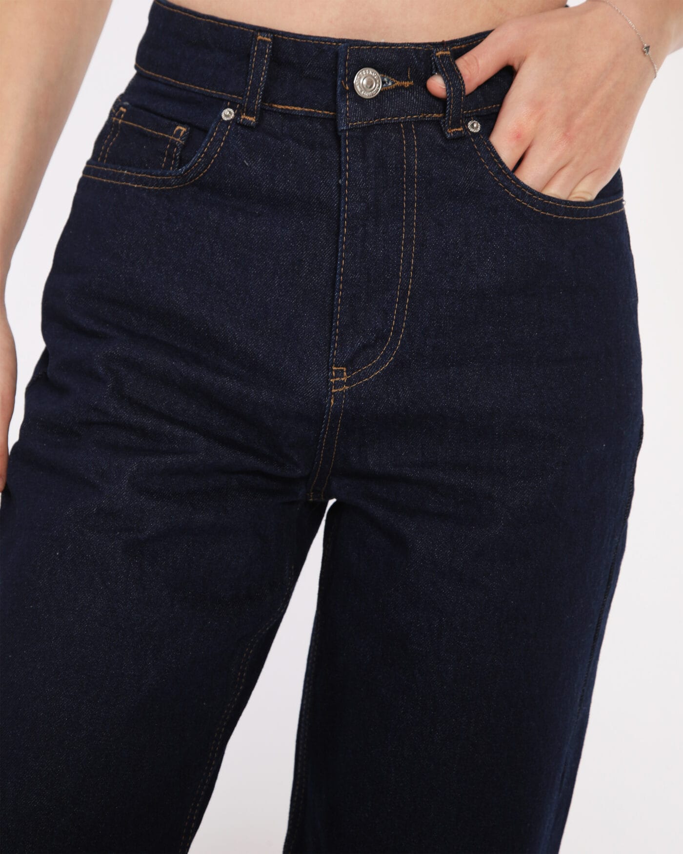 Koyu-Mavi-Regular-Fit-Pantolon-Kadın