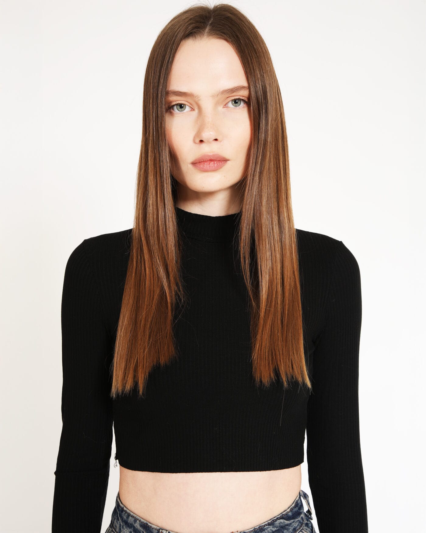 Kapsulgardırop-Siyah-Basic-Body