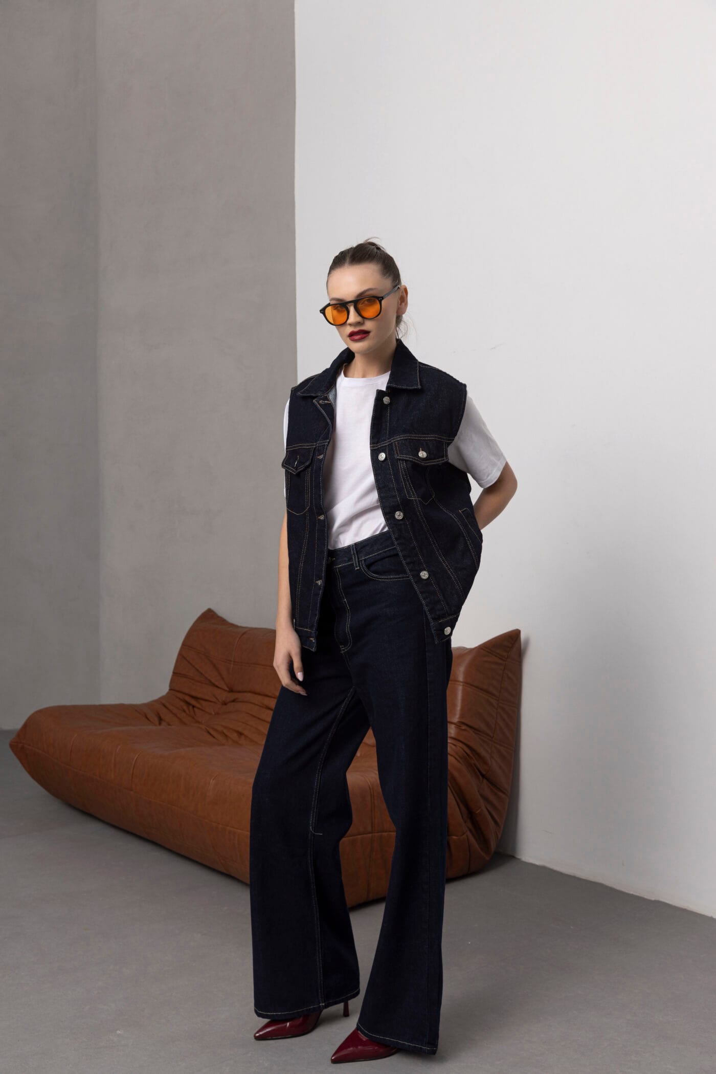 Koyu-Mavi-Denim-Yelek-Kadin